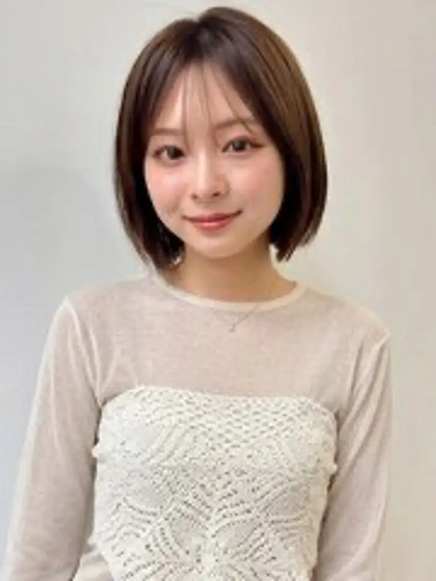 ショート カラー ヘアアレンジ カット ヘアカラー トリートメント ボブ/透明感ベージュ 🫧クルミ🌟のヘアスタイル