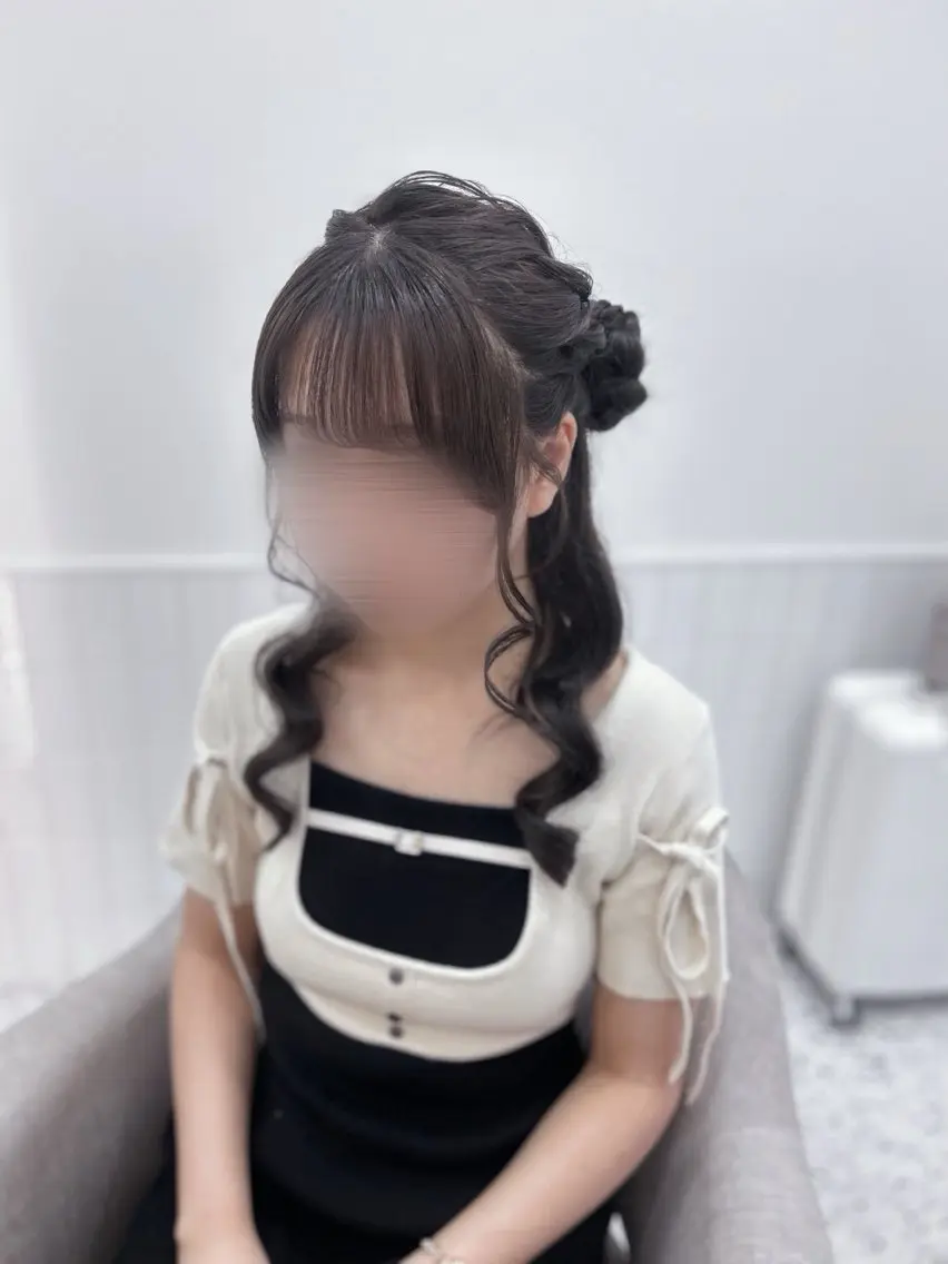 ロング ヘアアレンジ ヨシンモリ ヘアセット 徳倉 碧葉のヘアスタイル