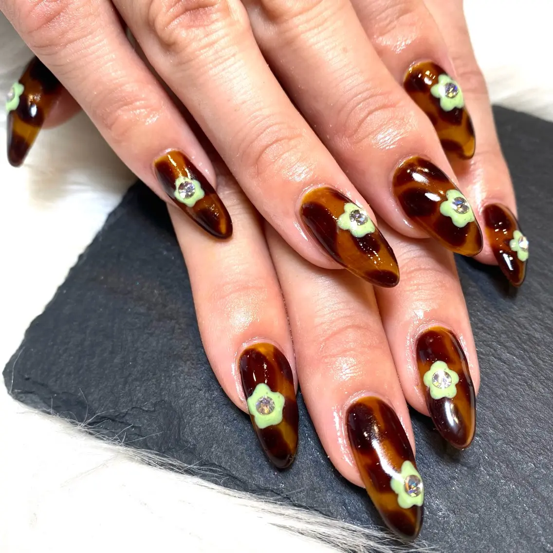 ネイル ハンドネイル FREEME 🌼アビのネイルデザイン