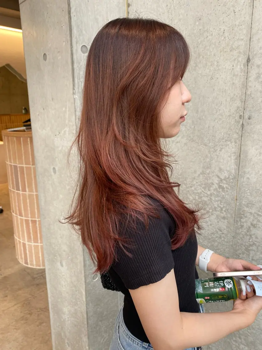 ロング カラー カット ヘアカラー トリートメント Saki/レイヤー/ 柔色カラー/顔まわりのヘアスタイル
