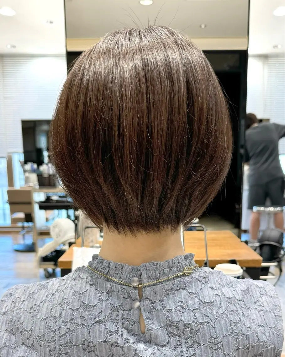ショート カラー カット 縮毛矯正 トリートメント 💍新宿ショート 💍岩田莉奈のヘアスタイル