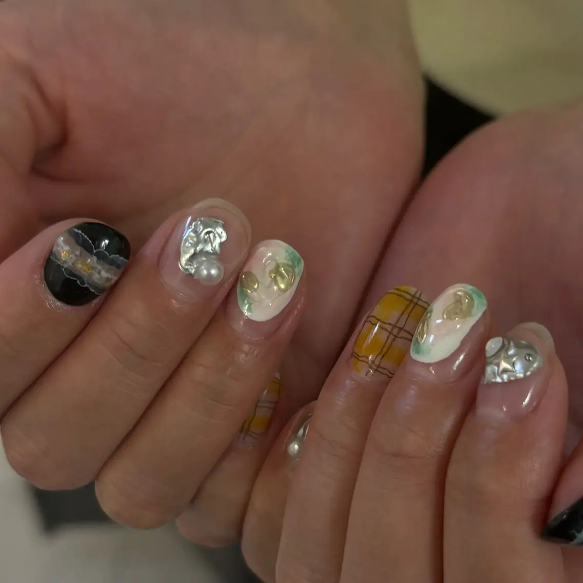 ネイル ニュアンスネイル ハンドネイル 佐藤 渚紗のネイルデザイン