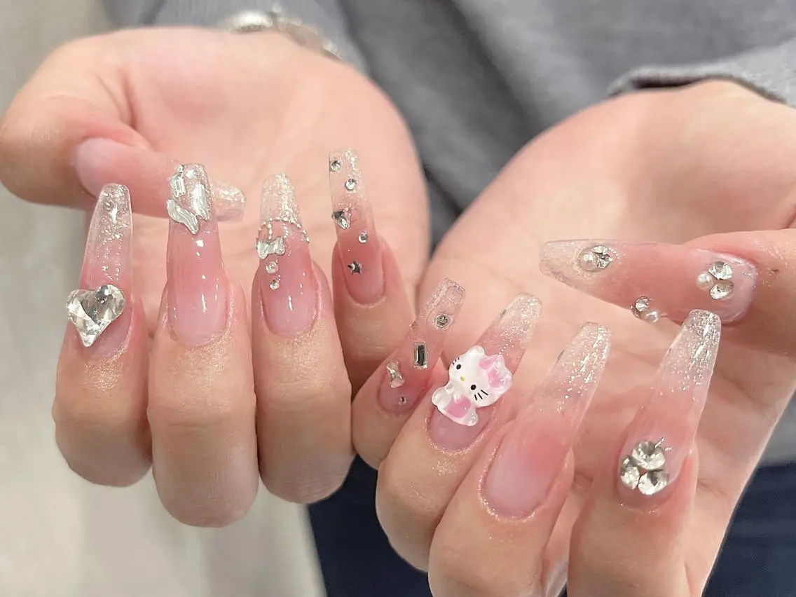 ネイル 持ち込み na🎀🎀na ちゅるちゅるのネイルデザイン