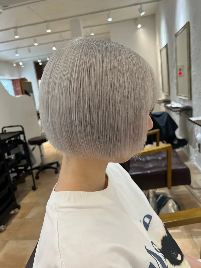 ショート カラー ヘアカラー トリートメント 🥀韓国ヘア🥀 宮津真菜のヘアスタイル
