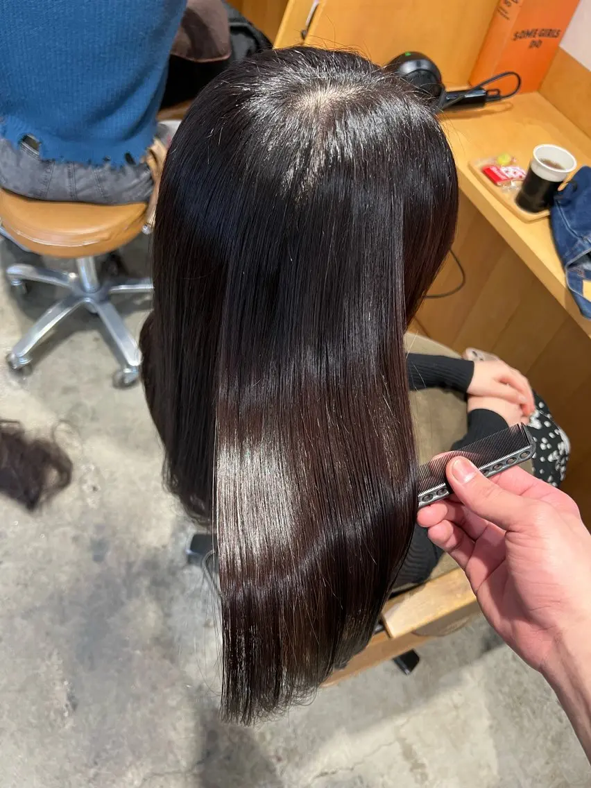 セミロング ✨艶髪✨ 透明感カラー Rinのヘアスタイル
