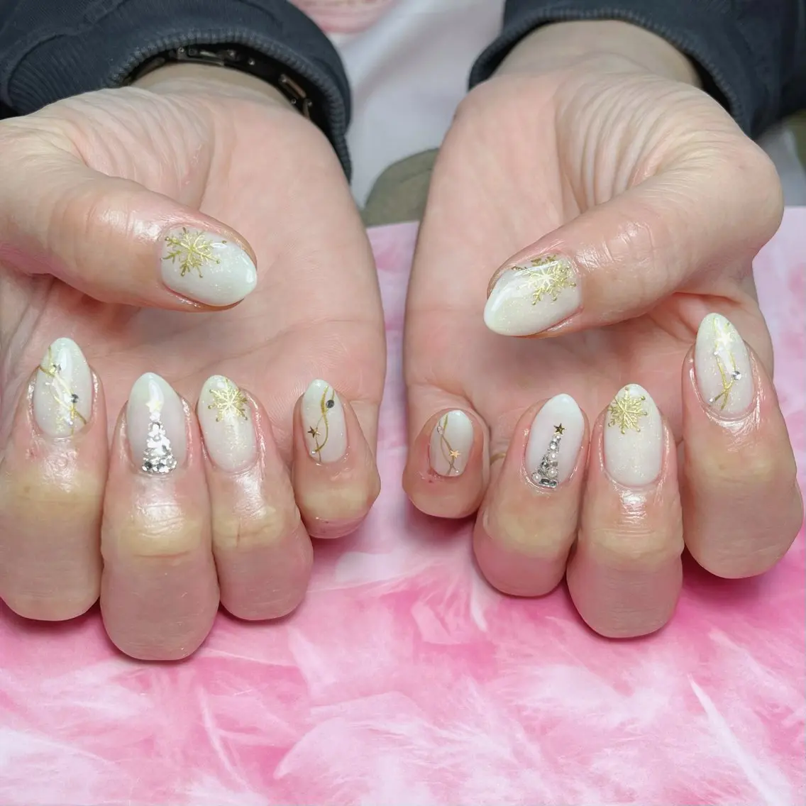 ミディアム ハンドネイル hs nail salonのネイルデザイン