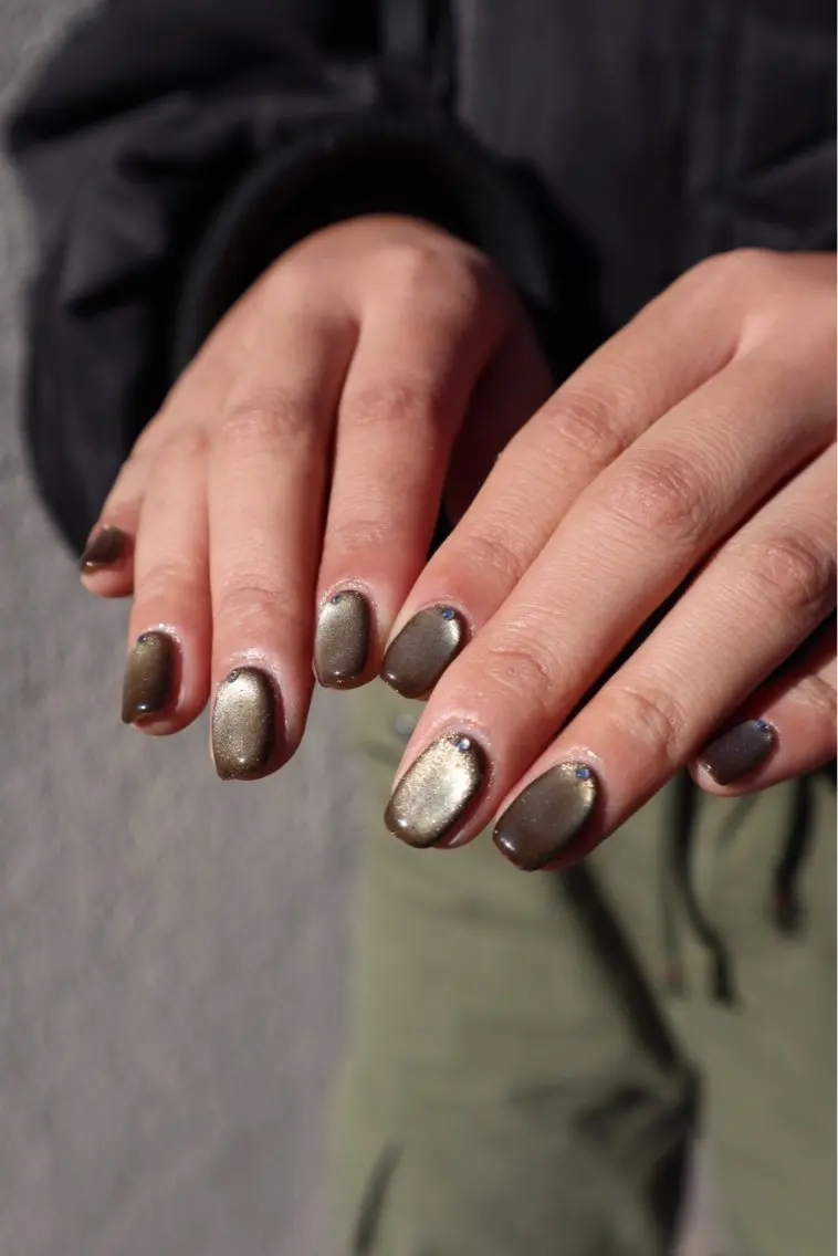 ネイル ブラウン ハンドネイル chika ／ nailのネイルデザイン