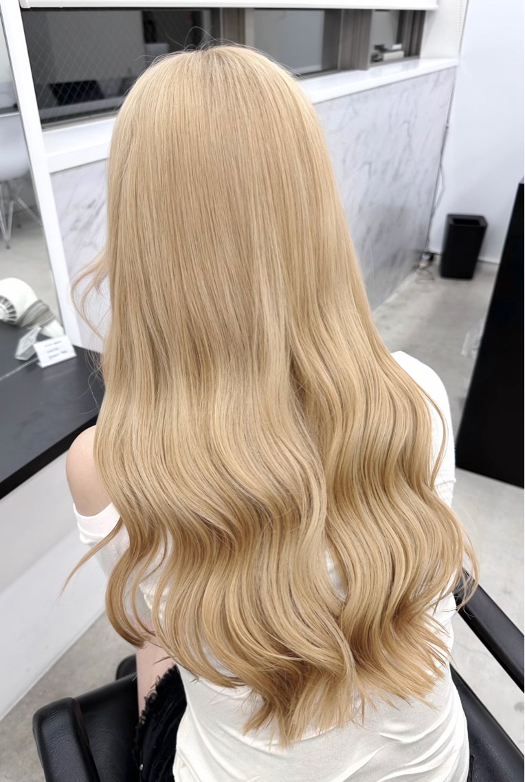ロング カラー ベージュカラー ブリーチ ハイトーンカラー カット ヘアカラー 髙木 利央のヘアスタイル