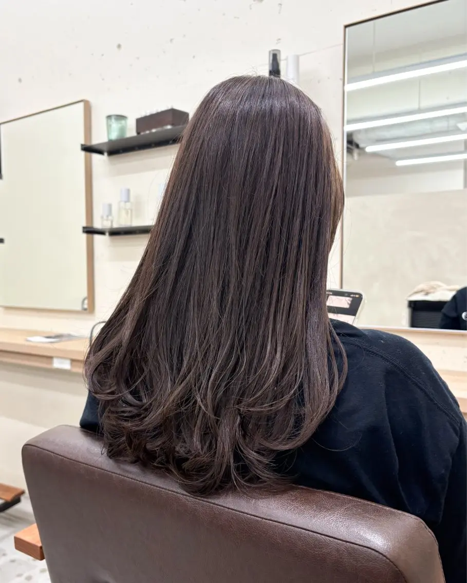 セミロング カラー レイヤーカット カット ヘアカラー 【似合わせカット】 谷口海斗のヘアスタイル