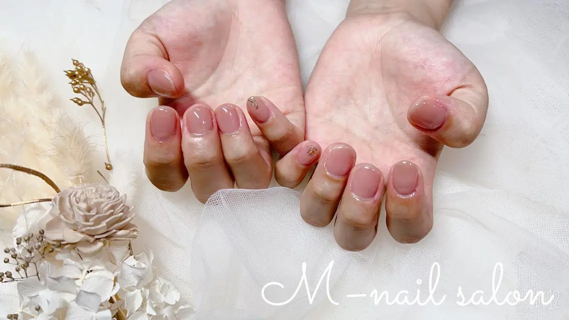 ネイル シンプルネイル M_ nail salonのネイルデザイン