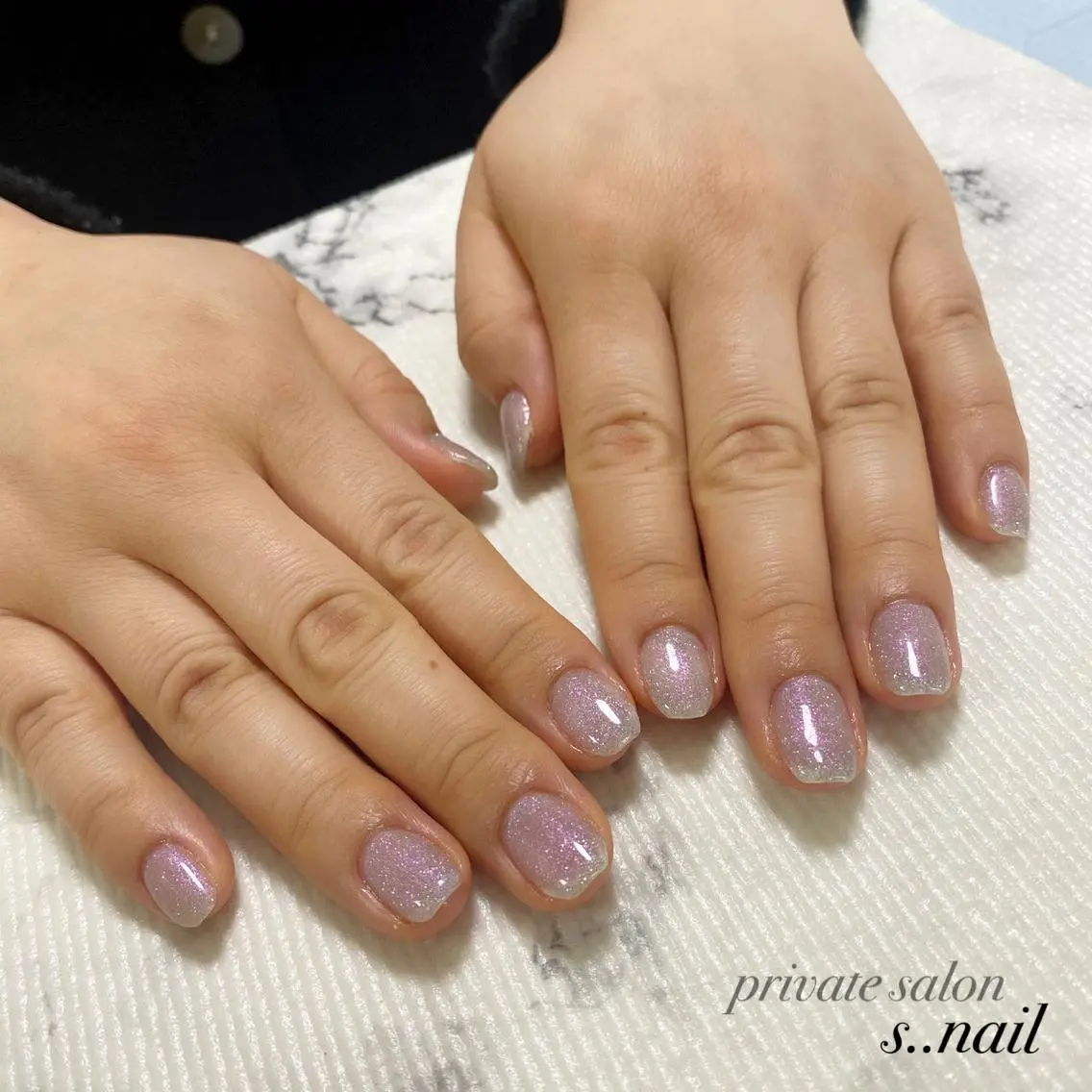 ネイル オーロラネイル キラキラネイル ラメ(グリッター) ピンク ハンドネイル フットネイル s..nail / MORITAのネイルデザイン