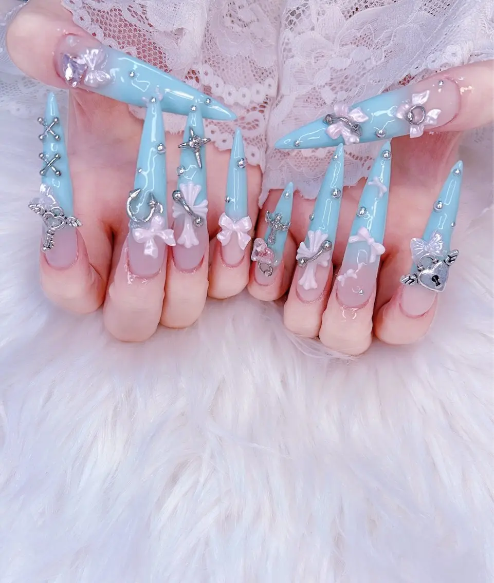 ネイル クリアネイル 長さ出し フレンチネイル ガーリー ロングネイル ハンドネイル ハンドケア mini nailのネイルデザイン
