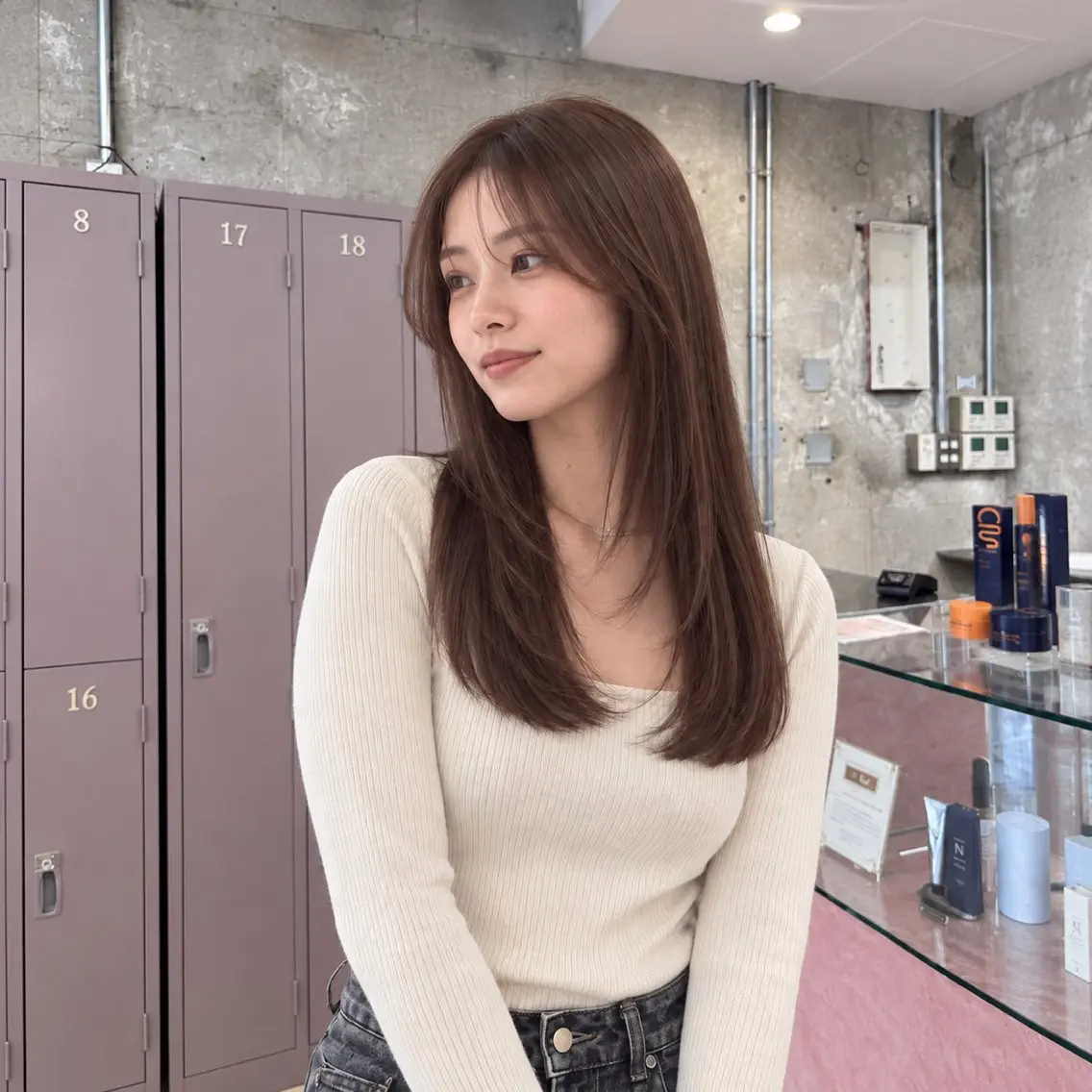 ロング カラー ブラウンカラー 透明感カラー 伸ばしかけ レイヤーカット ロング 岡本康平/ダブル カラー/レイヤーのヘアスタイル