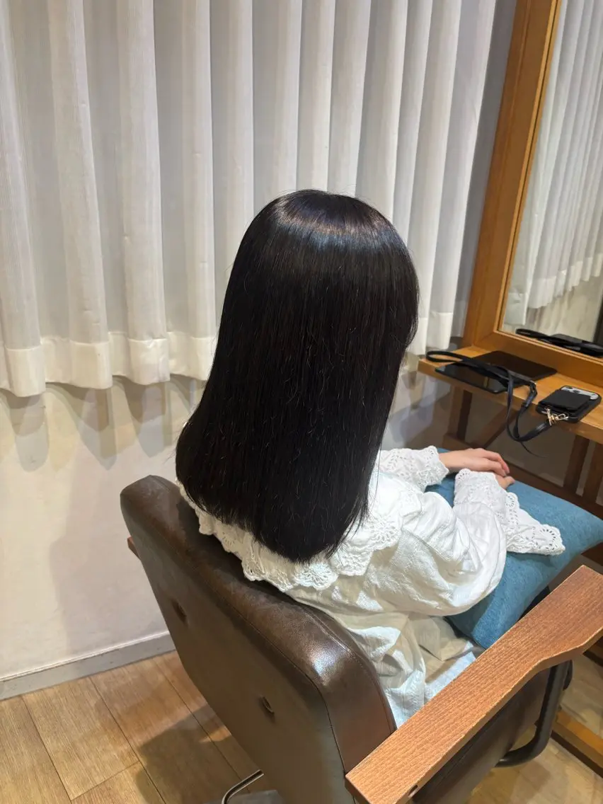 セミロング カラー トリートメント ヘッドスパ RINNO🌷透明感 カラー/髪質改善のヘアスタイル