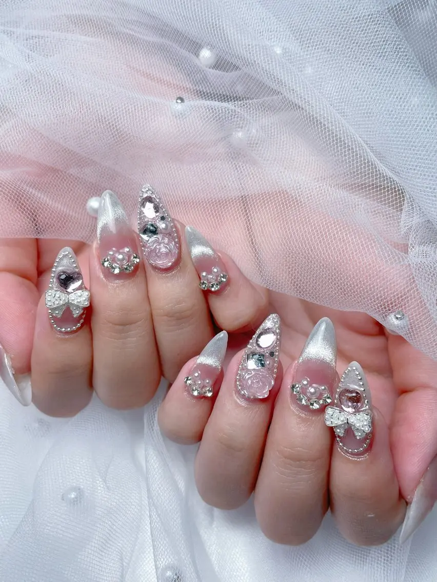 ネイル ハンドネイル VIREA Nail Salonのネイルデザイン