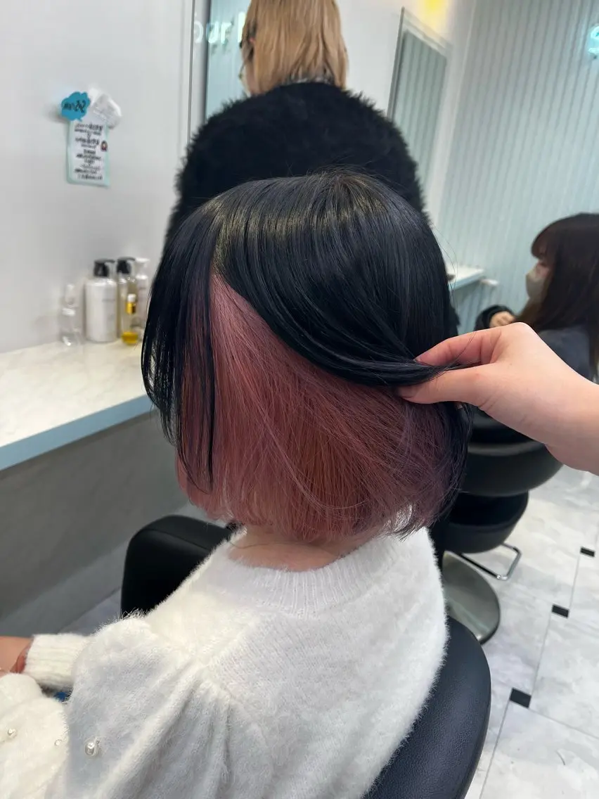 ショート カラー ヘアカラー ブリーチカラー 🩵MIZUKIのヘアスタイル
