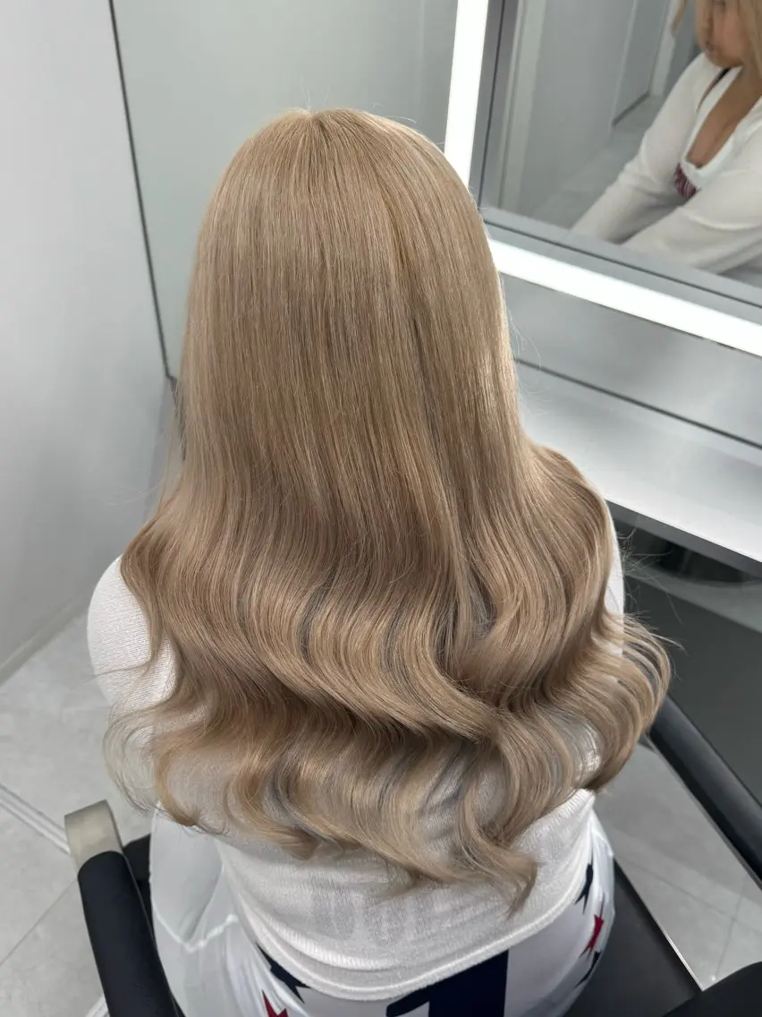 ロング ヘアカラー tace新宿 めいのヘアスタイル
