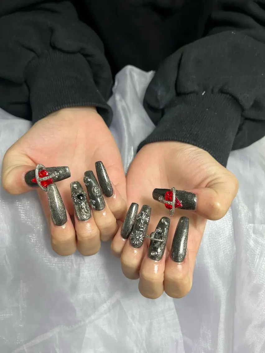 ネイル ハンドネイル ongles chicのネイルデザイン
