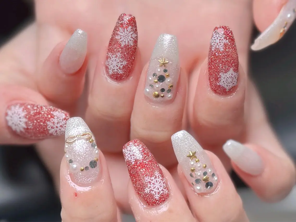 ネイル チークネイル 長さ出し フラッシュネイル フットネイル フレンチネイル ハンドネイル ハンドケア Nail&Eyela sh Nanaのネイルデザイン