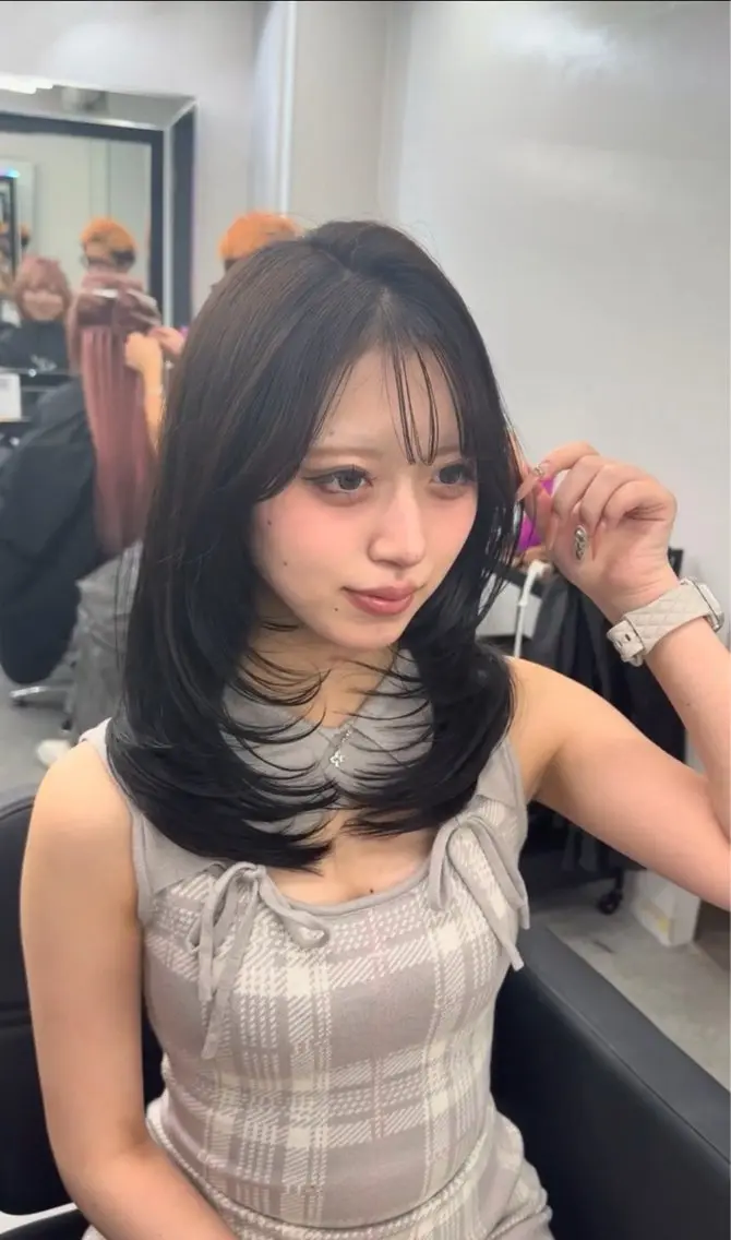 セミロング レイヤーカット 似合わせカット カット ヘアカラー りくや/レイヤー /エクステ/モテ髪のヘアスタイル