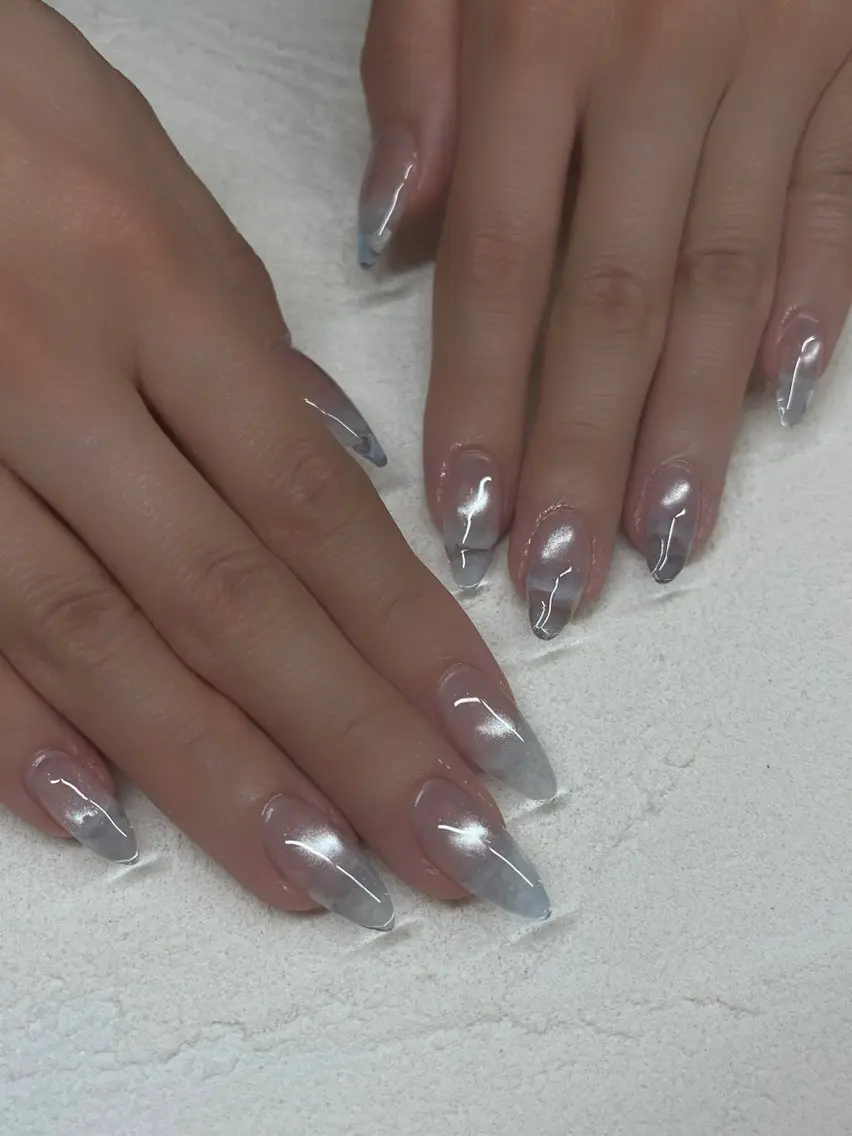 ネイル LUMEA🐚 sakiのネイルデザイン