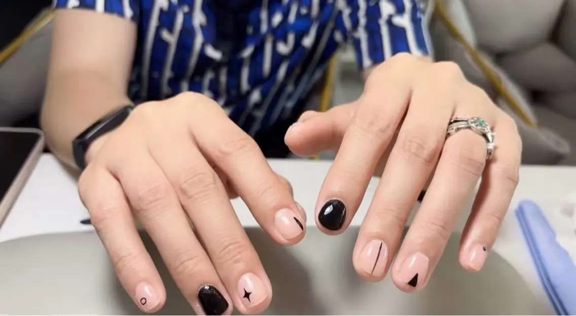 ネイル メンズネイル ハンドネイル Emily Garden 六本木のネイルデザイン