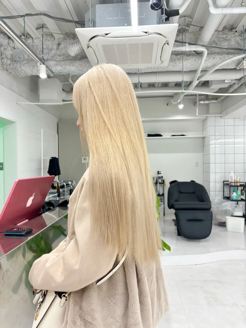 ロング カラー カット ヘアカラー トリートメント ヘアセット 🎗副店長/井上 竜 ブリーチ指名No.1のヘアスタイル
