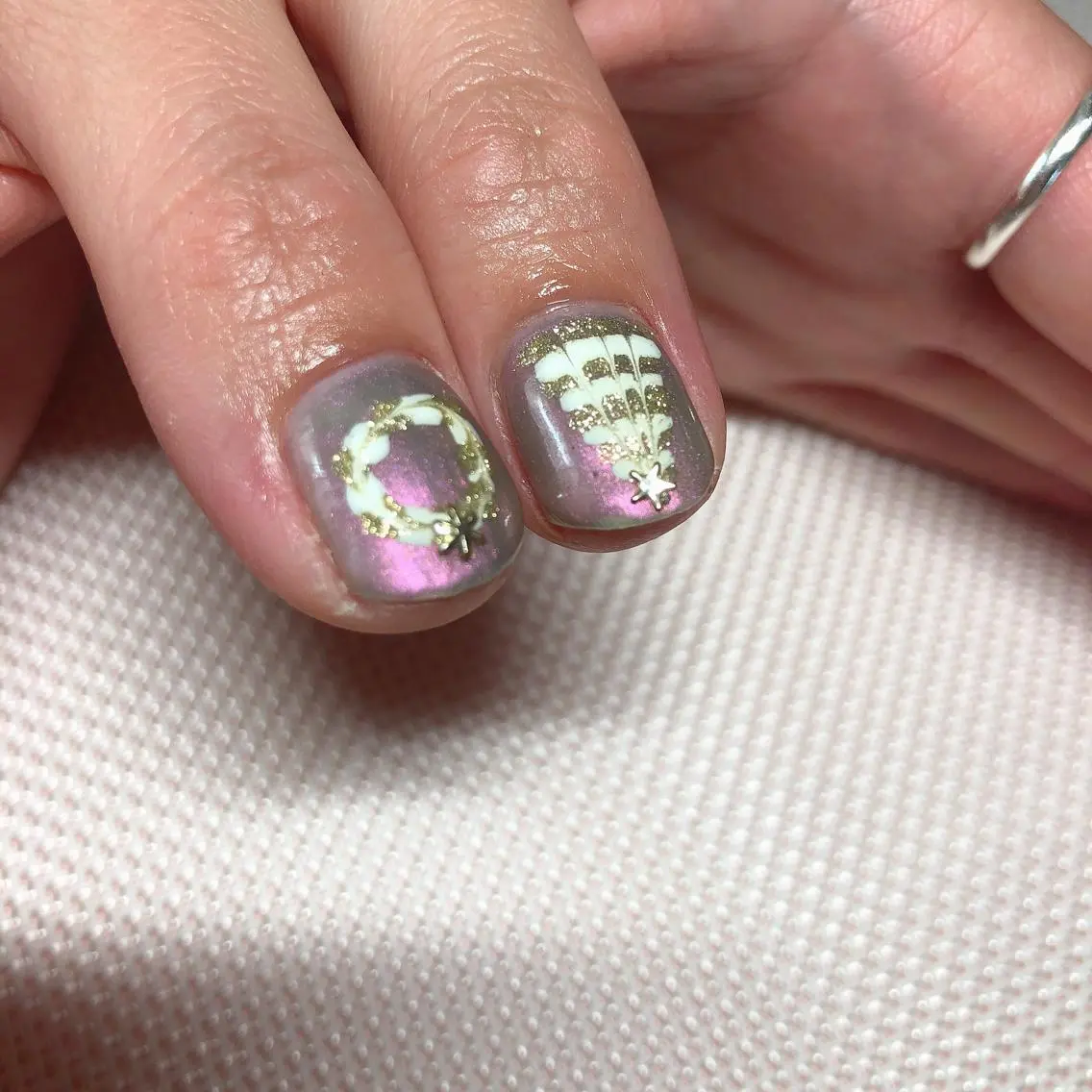 ネイル 冬ネイル クリスマス ハンドネイル nails 🎀meのネイルデザイン