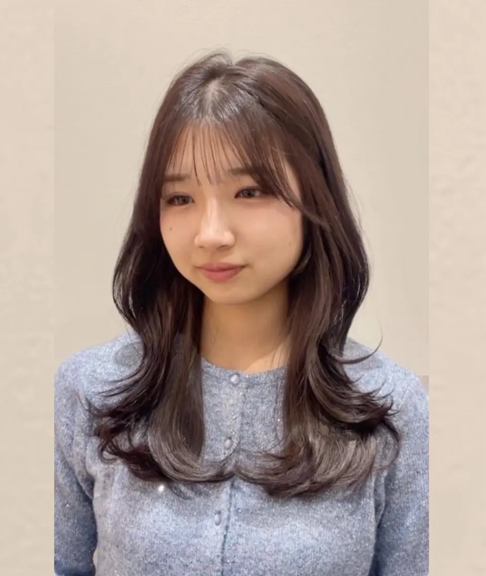 セミロング ハイレイヤー 韓国風ヘア レイヤーカット ワイドバング カット ヘアカラー トリートメント ❤︎︎韓国ヘア❤︎︎ 𝑺𝒉𝒊𝒉𝒐のヘアスタイル