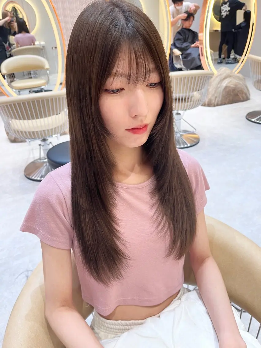 ロング カラー 透明感カラー🤎 中川智帆のヘアスタイル