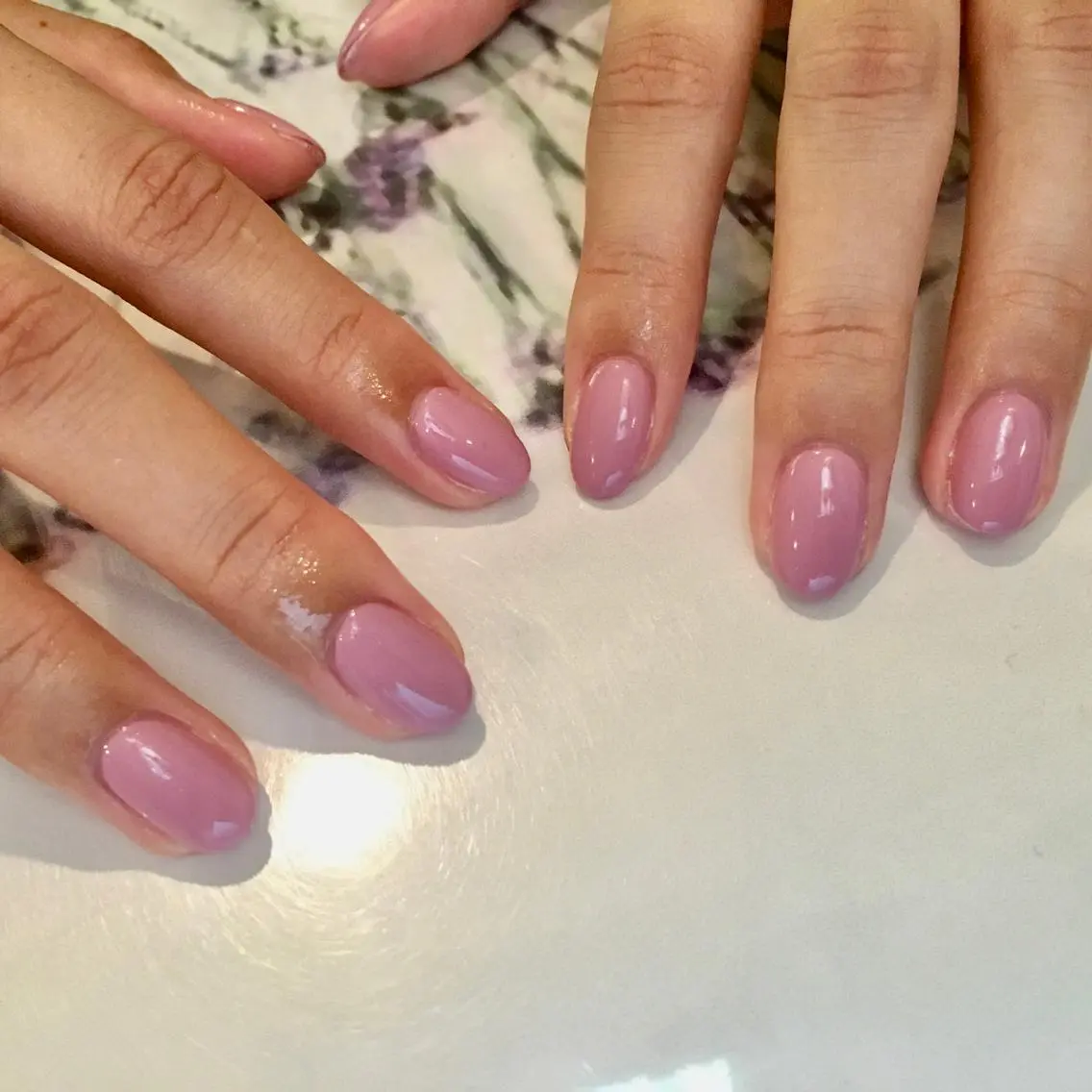 ネイル オフィスネイル ワンカラーネイル ハンドネイル nailsalon -Lien-のネイルデザイン