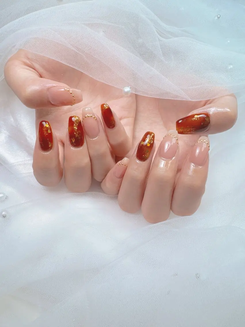 ネイル アートネイル チークネイル フレンチネイル ジェルネイル ガラスフレンチ ハンドネイル Queeens nailのネイルデザイン