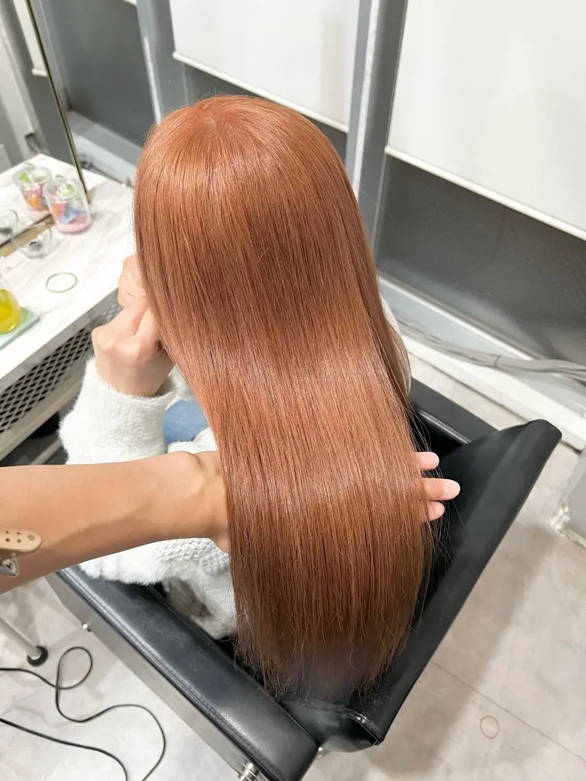 ミディアム カラー カット ヘアカラー トリートメント ヘアセット 🫧艶ダブルカラー ブリーチ🫧トモヤのヘアスタイル