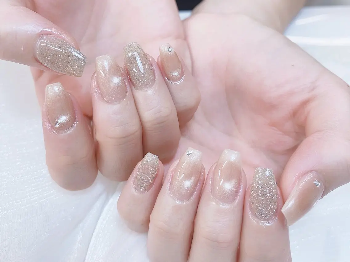 ネイル チークネイル 成人式 フレンチネイル グラデーション 氷ネイル・うるうるネイル ハンドネイル DUO MI nail salonのネイルデザイン