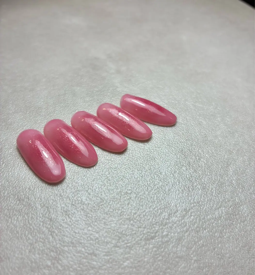 ネイル チークネイル addition スタッフReikoのネイルデザイン