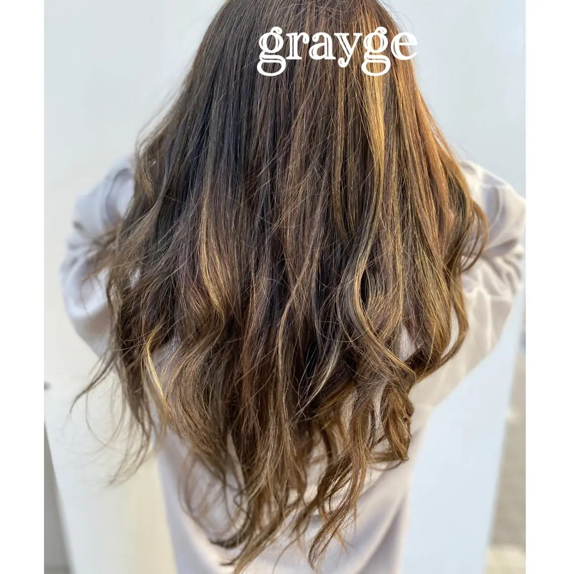 ロング カラー パーマ アッシュ ハイライトカラー イルミナカラー ハイライト トリートメント N.取扱いサロン🌼 Airswarm小林のヘアスタイル