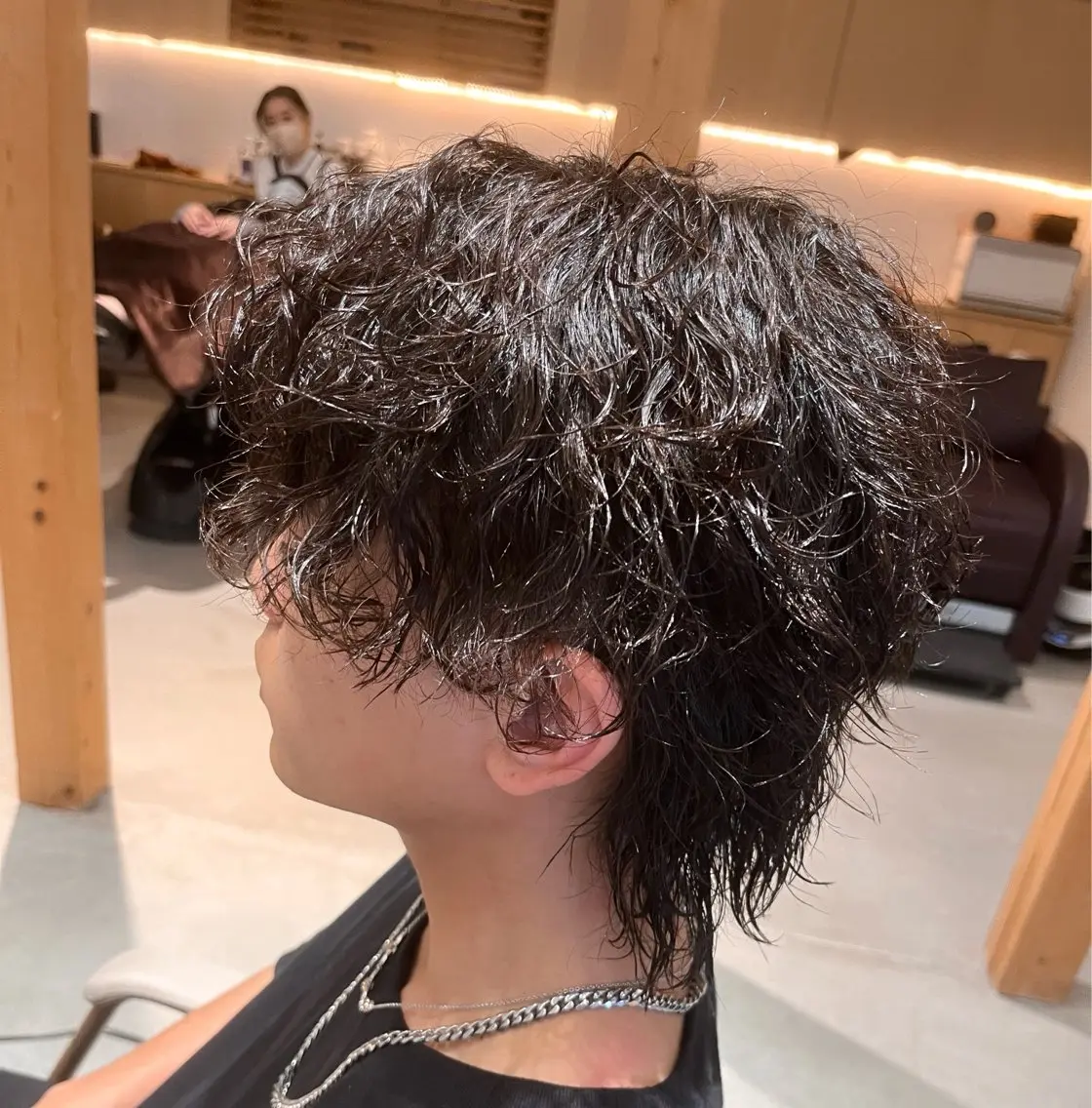 パーマ メンズ メンズパーマ ツイストスパイラルパーマ メンズウルフカット ウルフカット スパイラルパーマ 服部 雄輝のヘアスタイル