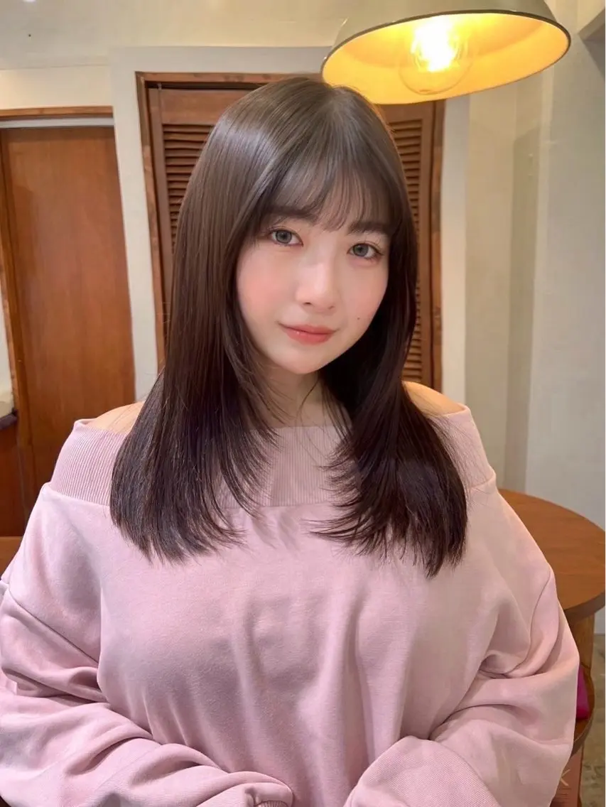 セミロング カラー カット 縮毛矯正 トリートメント 長島美織 /透明感カラーのヘアスタイル