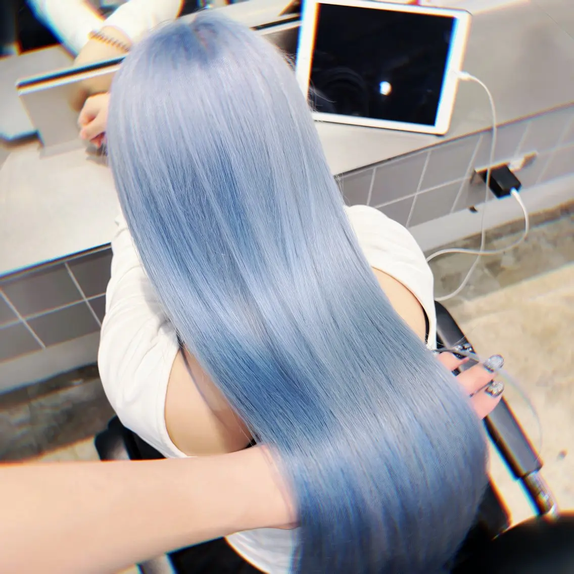 ロング カラー ブリーチ ケアブリーチ デザインカラー ハイトーンカラー ハッシュカット カット ヘアカラー トリートメント ハイトーン/レイヤー しゅーたのヘアスタイル