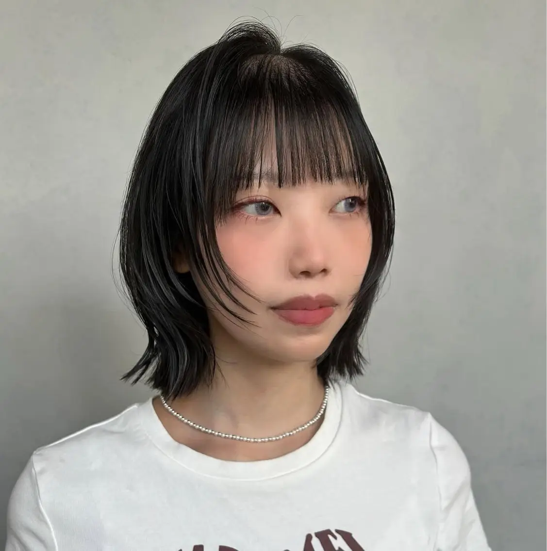 ショート カラー ヘアアレンジ ボブレイヤー ボブ 顔まわりレイヤー 顔周りカット 韓国風ヘア ヘアカラー トリートメント 🌟🍒ハイトーン 韓国ヘア/ユウミのヘアスタイル