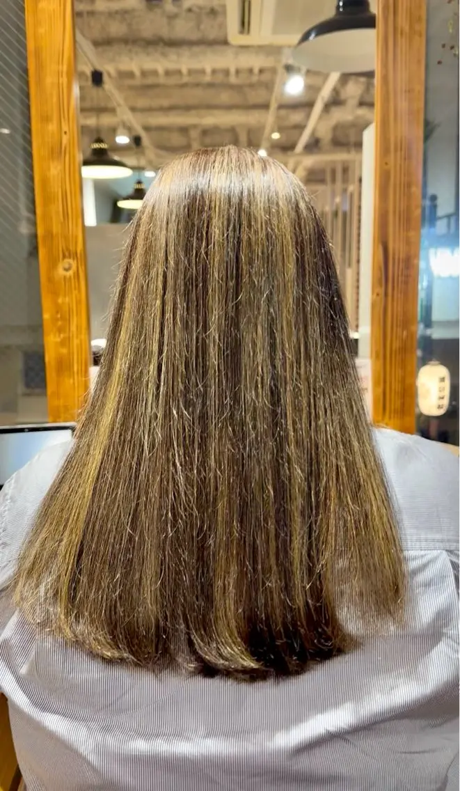 カラー カイン トゥゾーのヘアスタイル