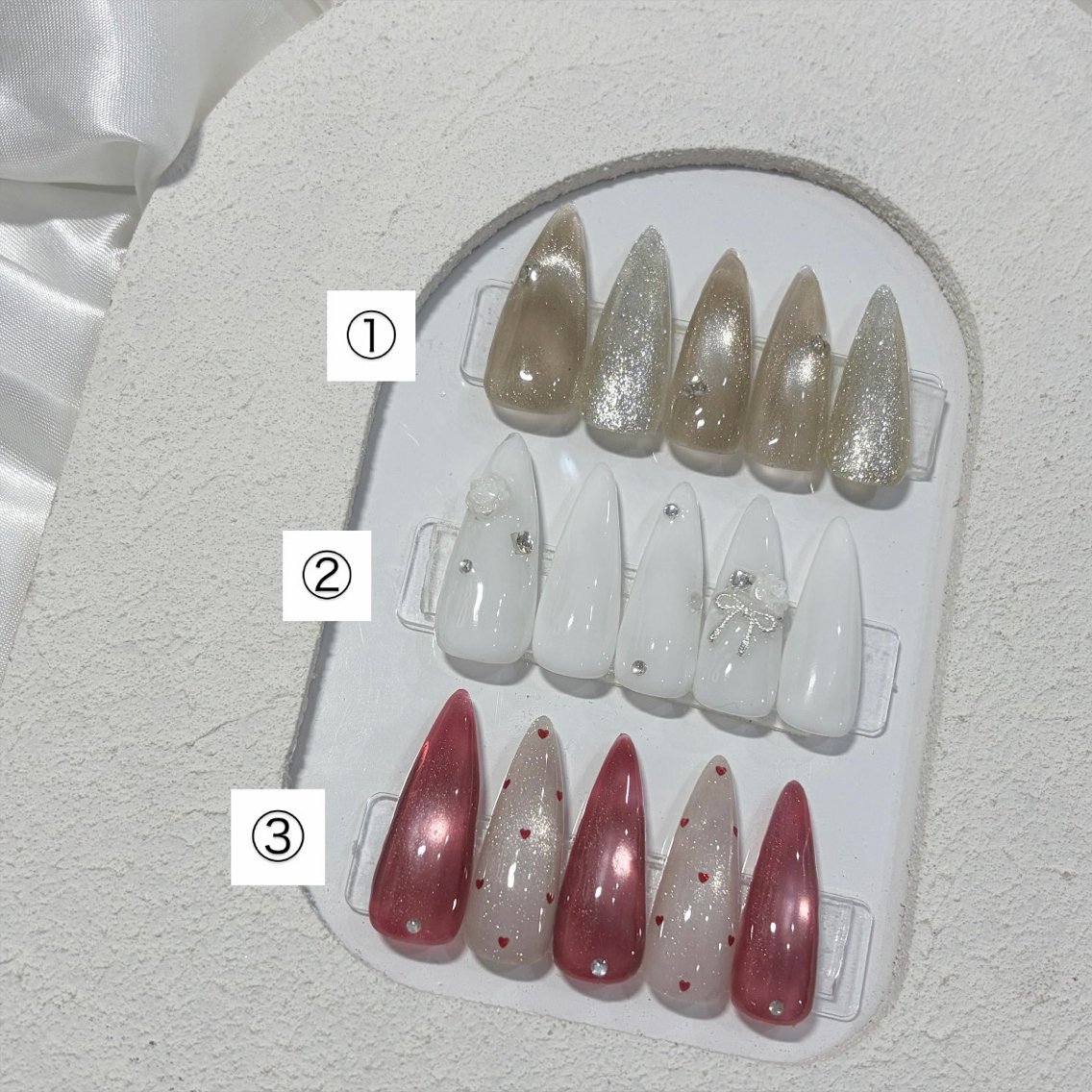 ネイル ハンドネイル フットネイル LAVISH sakiのネイルデザイン