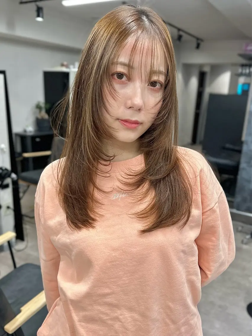 セミロング カラー ベージュカラー ブラウンカラー ブラウンベージュ 顔周りカット レイヤーカット レイヤーカット🪄 耳ツボ🎀Ayumiのヘアスタイル