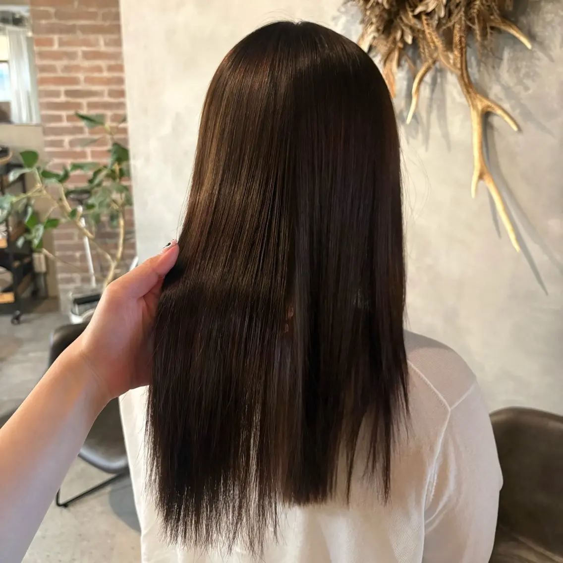 ロング パーマ くせ毛 酸性ストレート ストレートパーマ カット 縮毛矯正 🌸艶カラー/似合わ せカット/サクラ🌸のヘアスタイル