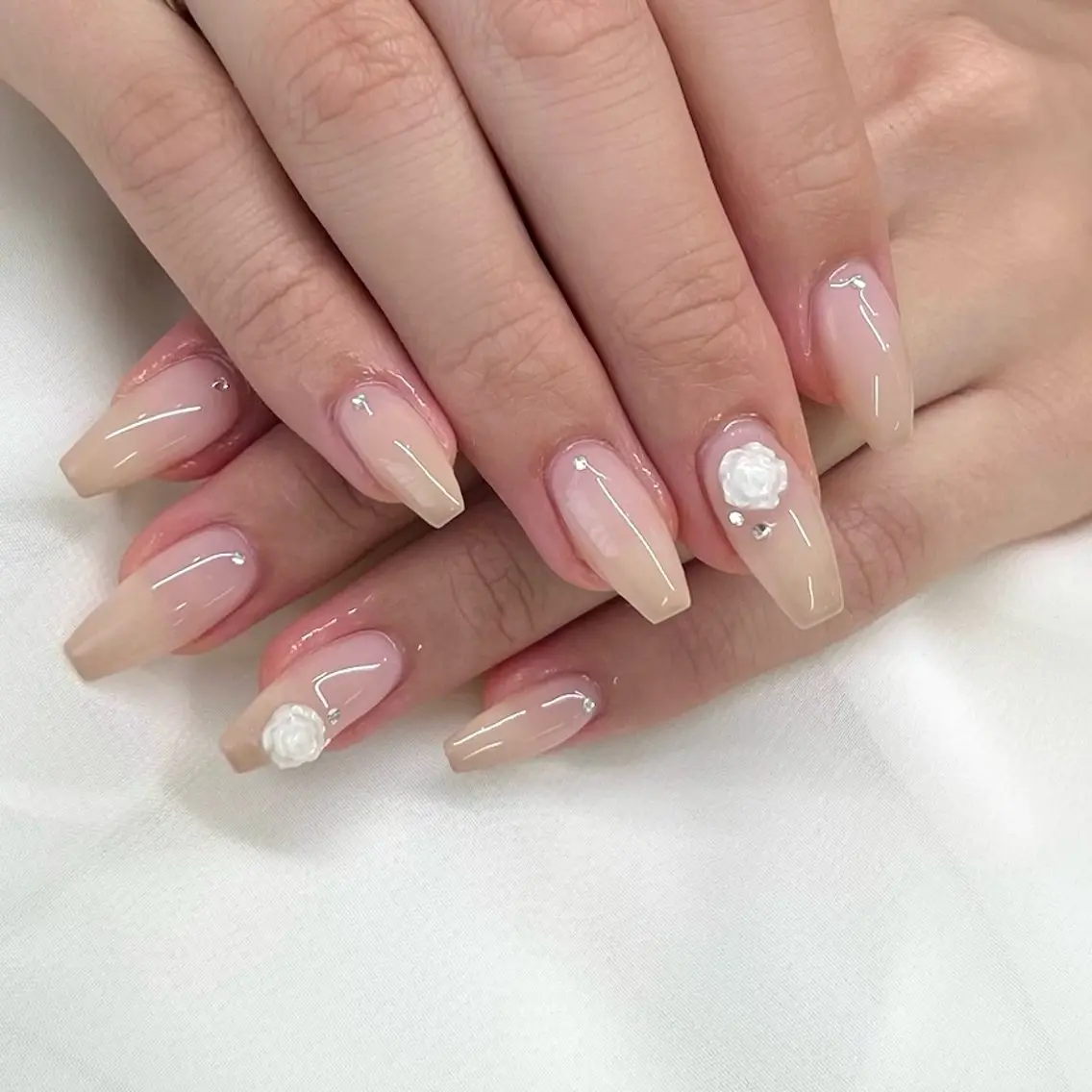 ネイル グラデーション ハンドネイル LAVISH nailのネイルデザイン