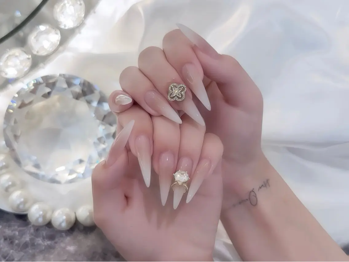 ネイル ブルー ジェルネイル ガーリー グラデーション グリーン ハンドネイル Rin Nail 新大久保店のネイルデザイン