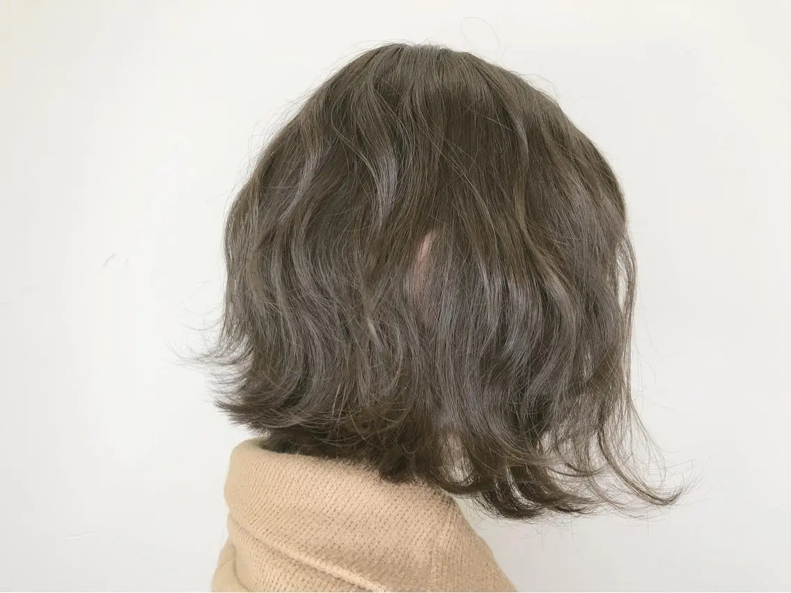ミディアム カラー ベージュカラー 外ハネヘア メンズ レイヤー ウルフ 弓木啓輔のヘアスタイル