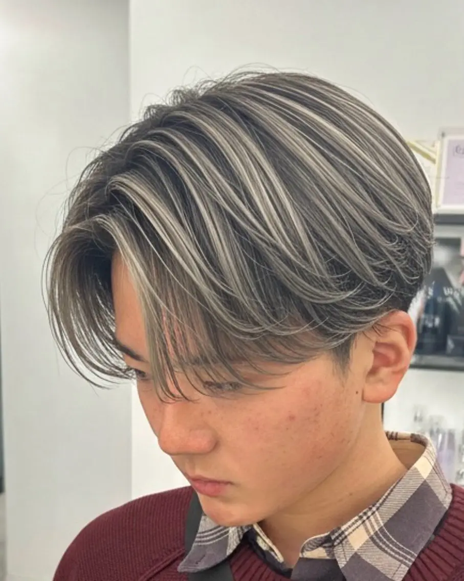 カラー メンズ メンズバレイヤージュ バレイヤージュ ヘアカラー 透明感ハイトーン特化 /ケアブリーチ/莉駒のヘアスタイル
