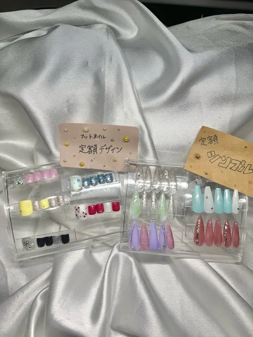 ネイル フットネイル ハンドネイル WINK DOLL RIANのネイルデザイン
