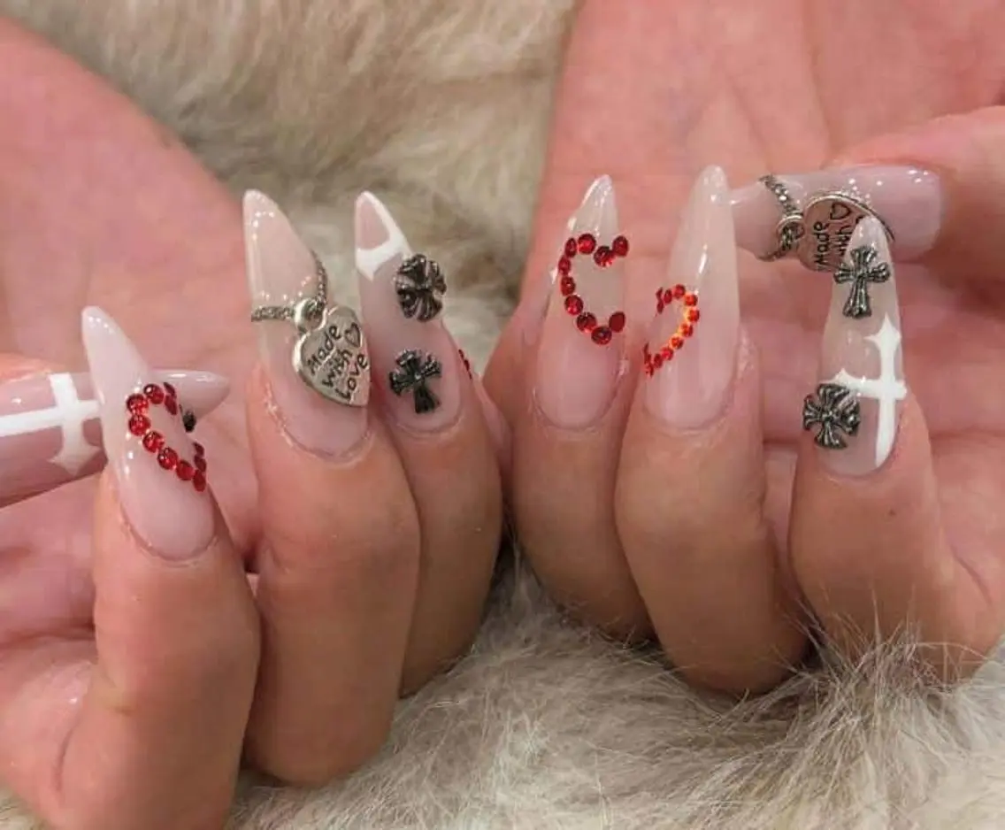 ネイル Queen Nail 柏店　クイーンネイルのネイルデザイン